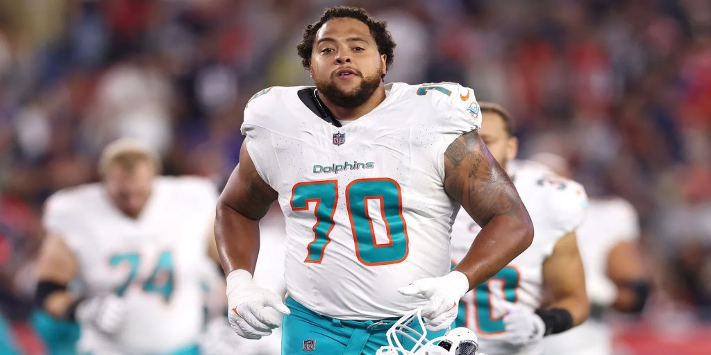 Eagles lineman takes shot at Miami&nbsp;Dolphins
