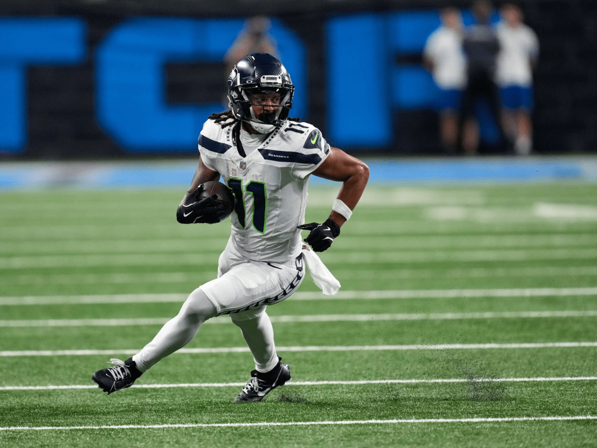 NFL 2025: AP Offensive and Defensive Player of the Year&nbsp;favorites